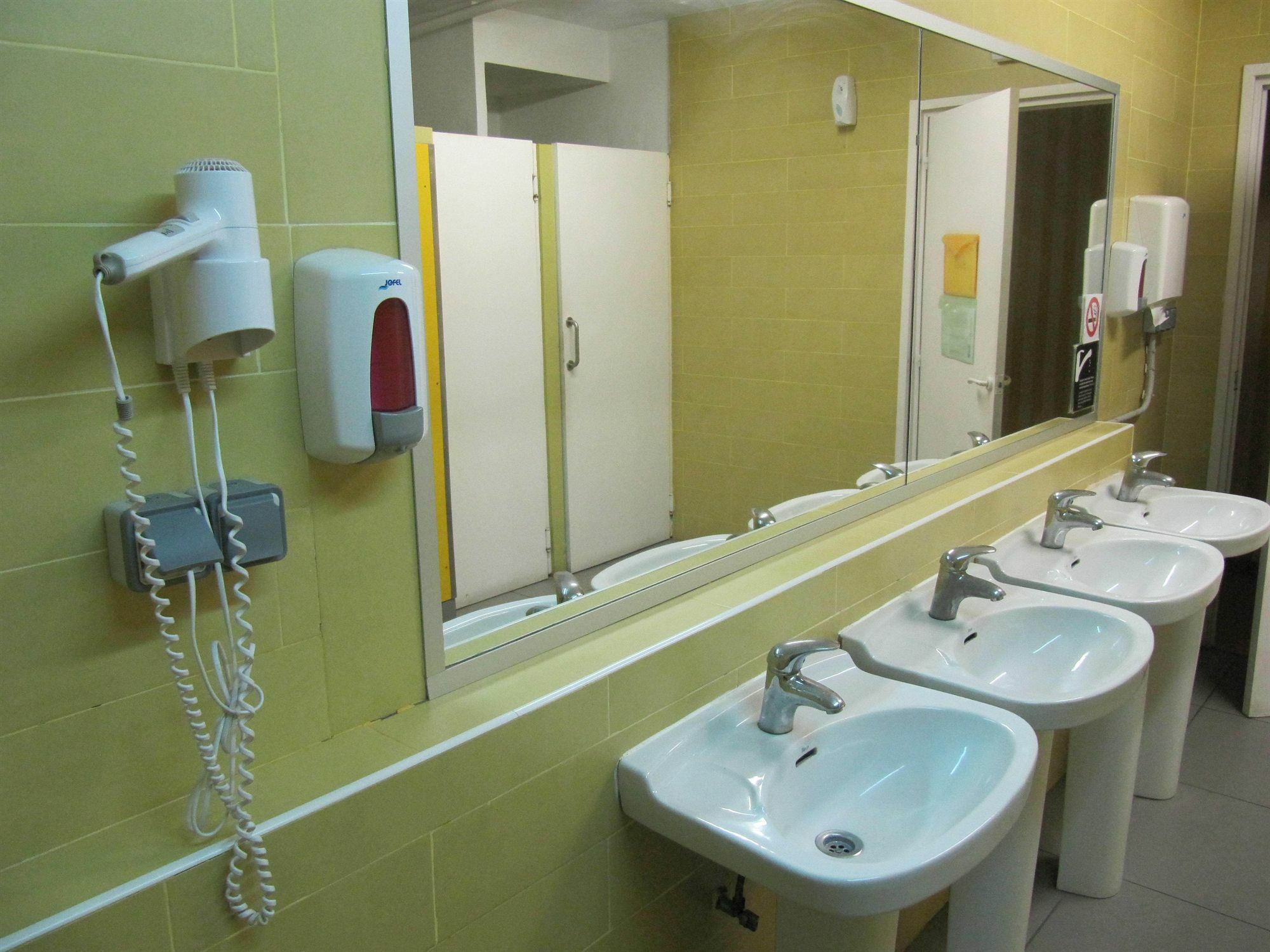 Onefam Les Corts Auberge de jeunesse Barcelone